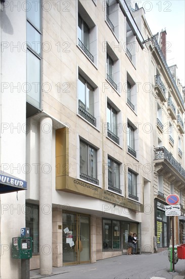 France, ile de france, paris 9e arrondissement, 17 rue de rochechouart, conservatoire municipal du 9e, nadia et lili boulanger

Date : 2011-2012