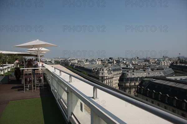 France, ile de france, paris 10e, 40 boulevard haussmann, galeries lafayette, terrasse, vue sur l'opera garnier, panorama

Date : 2011-2012