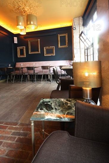France, ile de france, paris 11e arrondissement, 4 rue jean pierre timbaud, restaurant chez moustache, deco, gastronomie
Date : 2011-2012