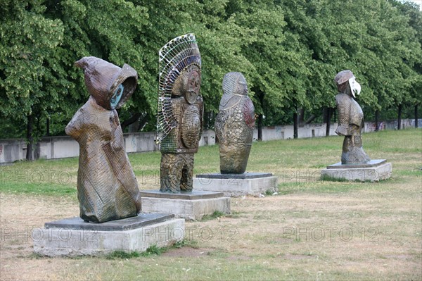 France, ile de france, paris, 12e arrondissement, bercy, parc de bercy, sculptures
Date : 2011-2012