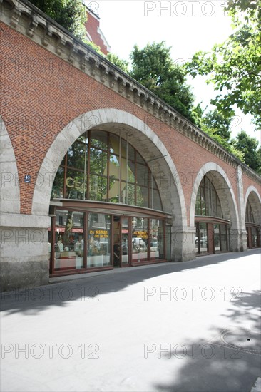 France, ile de france, paris, 12e arrondissement, viaduc des arts, avenue daumesnil

Date : 2011-2012