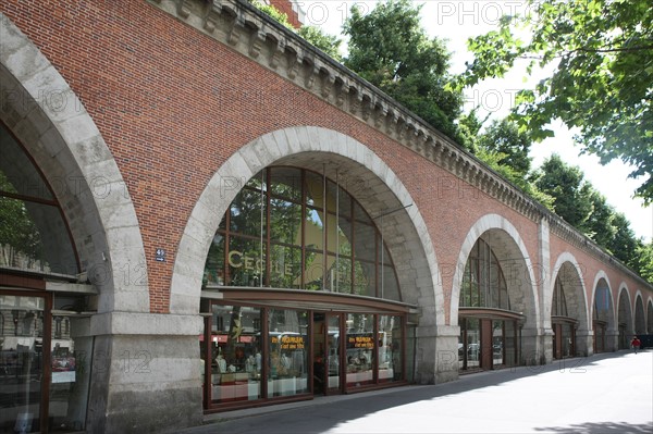 France, ile de france, paris, 12e arrondissement, viaduc des arts, avenue daumesnil

Date : 2011-2012