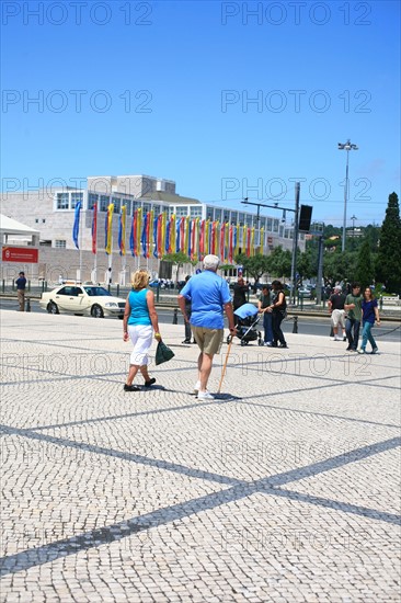 portugal, lisbonne, lisboa, signes de ville, belem, monument des decouvertes, place, pont sur le tage, sculpture
Date : septembre 2011