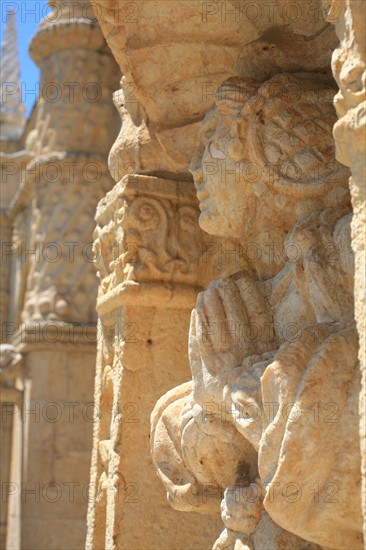 portugal, lisbonne, lisboa, signes de ville, belem, monastere des Hieronimytes, monasteiro dos jeronimos, couvent, cloitre, detail sculpture, statue, ornement
Date : septembre 2011