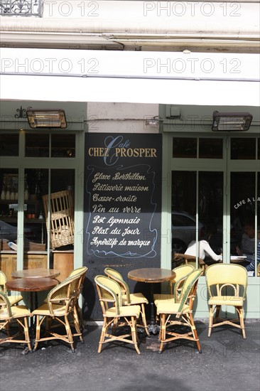 France, ile de france, paris 12e arrondissement, nation, 7 avenue du trone, cafe brasserie chez prosper, restauration,


Date : 2011-2012