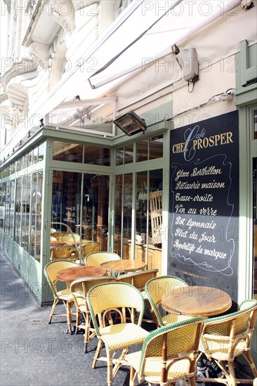 France, ile de france, paris 12e arrondissement, nation, 7 avenue du trone, cafe brasserie chez prosper, restauration,


Date : 2011-2012