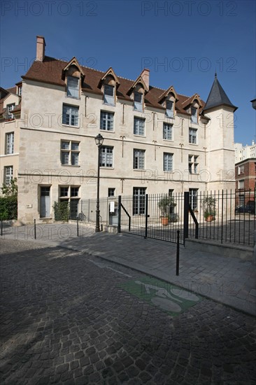 France, ile de france, paris 13e arrondissement, hotel de la reine blanche, rue geffroy, patrimoine, restauration,
Date : 2011-2012