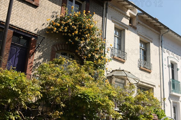 France, ile de france, paris 13e arrondissement, butte aux cailles, villa daviel, maisons et jardins, pavillons pres de la petite alsace,


Date : 2011-2012