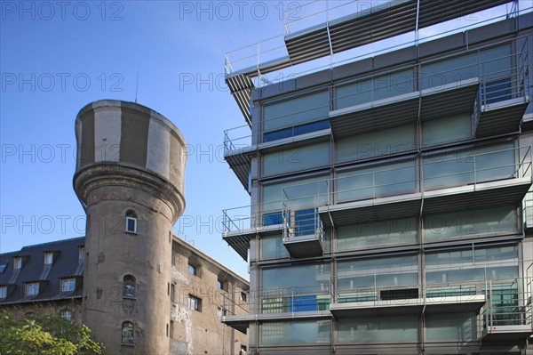 France, ile de france, paris 13e arrondissement, quartier bibliotheque, rue des frigos, anciens entrepots frigorifiques, ateliers d'artiste,


Date : 2011-2012