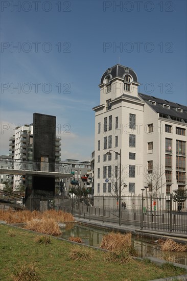 France, ile de france, paris 13e arrondissement, rue thomas mann, jardin abbe pierre, developpement durable, ecologie, faculte de paris diderot,


Date : 2011-2012