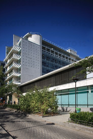 France, ile de france, paris, 13e arrondissement, zac paris rive gauche, rue georges balanchine, groupe scolaire george balanchine, ecole elementaire et ecole maternelle, education,


Date : 2011-2012