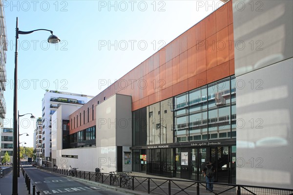 France, ile de france, paris, 13e arrondissement, zac paris rive gauche, rue rene goscini, groupe scolaire primo levi, ecole elementaire et ecole maternelle, education,


Date : 2011-2012