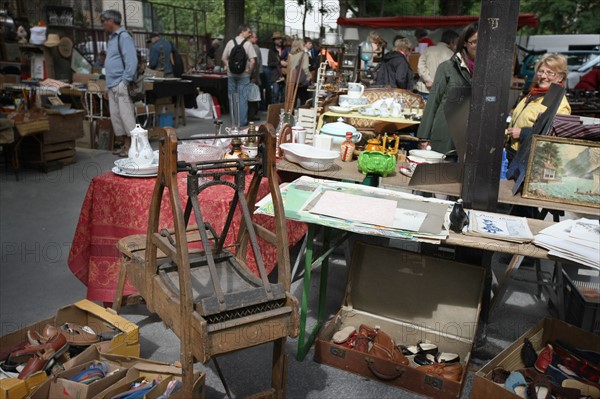 France, ile de france, paris, 14e arrondissement, metro porte de vanves, puces de vanves, antiquites,


Date : 2011-2012