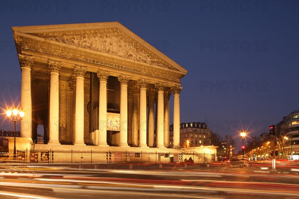 France, ile de france, paris 8e arrondissement, place de la madeleine, eglise de la madeleine, colonnes,