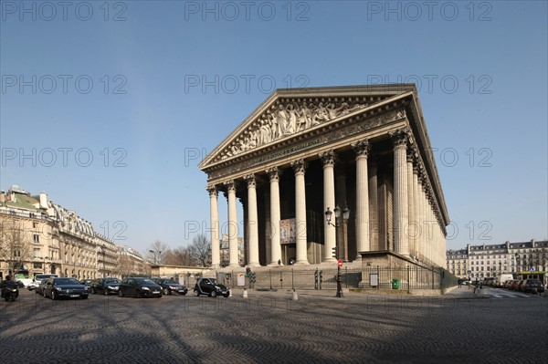 France, ile de france, paris 8e arrondissement, place de la madeleine, eglise de la madeleine, colonnes,