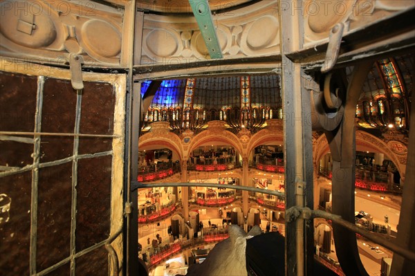 Grande coupole des Galeries Lafayette à Paris