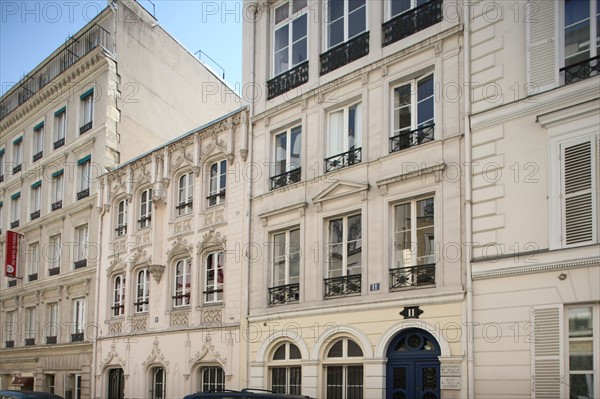 France, ile de france, paris 9e arrondissement, 11 rue de navarin, maison neo renaissance, et n9 maison neo gothique,