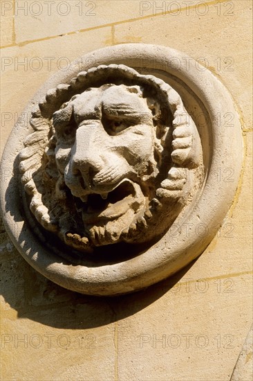 France, ile de france, paris 9e arrondissement, 1 rue de la tour des dames, hotel de mademoiselle mars, hotel particulier, facade sur jardin, auberge de jeunesse bvj, detail medaillon, lion,