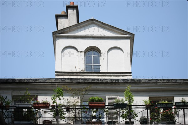 France, ile de france, paris 9e arrondissement, 20 rue saint lazare, cour, habitation, belvedere, etage,