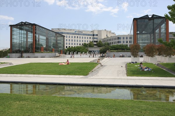 France, ile de france, paris, 15e arrondissement, parc andre citroen, jardin, jets d'eau, ete, enfants, ados, jeux d'eau, serres, ballon air de paris,