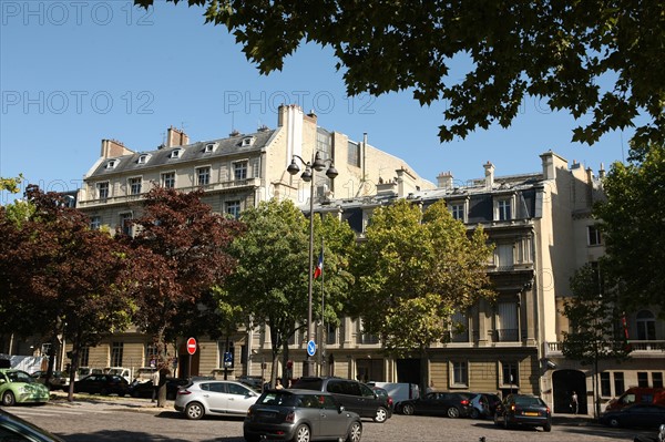 France, ile de france, paris 16e arrondissement, 52-54 avenue d'iena, silhouettes d'immeubles,