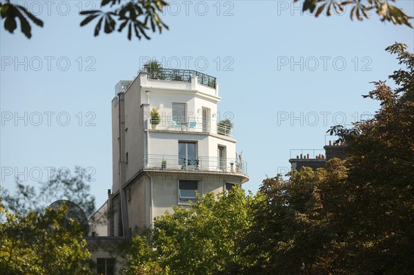 France, ile de france, paris 16e arrondissement, 48 50 avenue d'iena, silhouettes d'immeubles hauts,