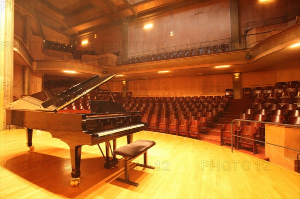 France, ile de france, paris 17e arrondissement, 78 rue cardinet, salle cortot, architecte auguste perret, ecole normale superieure de musique, salle de concert, piano,