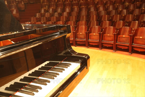 France, ile de france, paris 17e arrondissement, 78 rue cardinet, salle cortot, architecte auguste perret, ecole normale superieure de musique, salle de concert, piano,