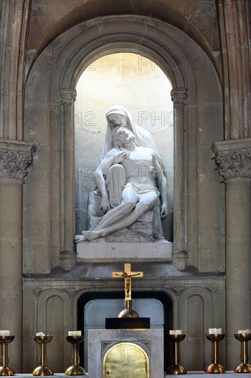 France, ile de france, paris 17e arrondissement, place du general koenig, eglise notre dame de compassion, chapelle de ferdinand d'orleans, sculpture du choeur,