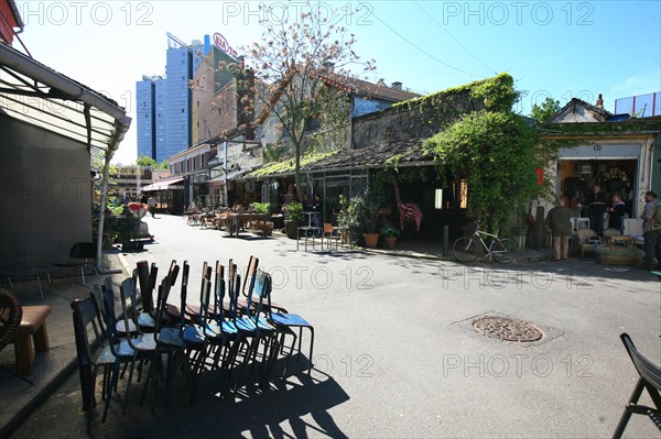 France, ile de france, paris 18e arrondissement, puces de saint ouen, marche paul bert, boutiques, brocante, antiquites,