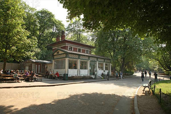 France, ile de france, paris 19e arrondissement, parc des buttes chaumont, guinguette rosa bonheur, restaurant, bar, terrasse, jardin, vin,