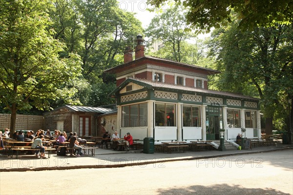 France, ile de france, paris 19e arrondissement, parc des buttes chaumont, guinguette rosa bonheur, restaurant, bar, terrasse, jardin, vin,