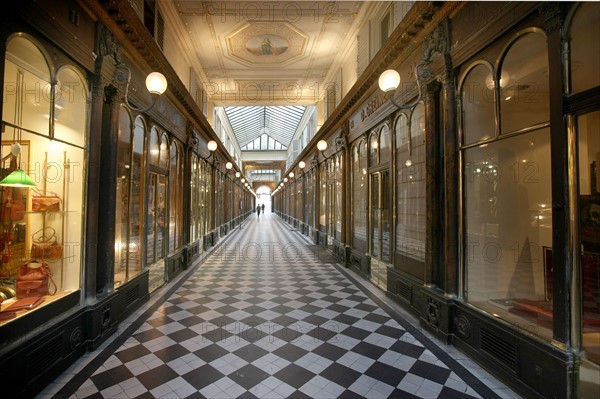 Galerie Véro Dodat, Paris