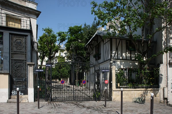 France, ile de france, paris 9e arrondissement, avenue frochot, voie privee entre la rue victor masse et la place pigalle,


Date : Ete 2012