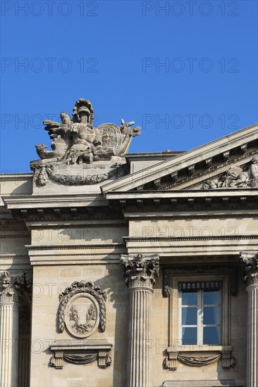 france, region ile de france, paris 8e arrondissement, place de la concorde, hotel de la marine, ancien ministere, hotel particulier, fronton du pavillon est, cote rue saint florentin,


Date : Ete 2012