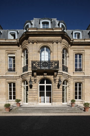 France, ile de france, paris 9e, 9 rue drouot, mairie du 9e arrondissement, hotel d'augny, facade sur jardin, hotel particulier,


Date : Ete 2012