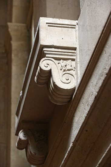 France, ile de france, paris 9e, 9 rue drouot, mairie du 9e arrondissement, hotel d'augny, grand escalier, detail console, base de niche,


Date : Ete 2012