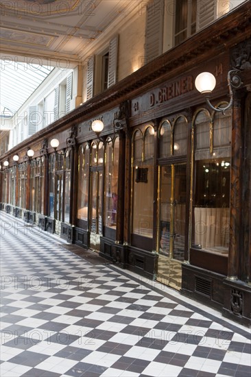 Galerie Véro Dodat, Paris