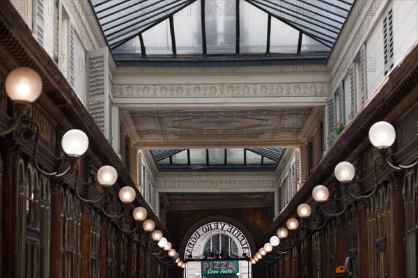 Galerie Véro Dodat, Paris