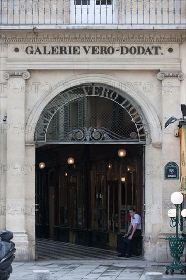 Galerie Véro Dodat, Paris