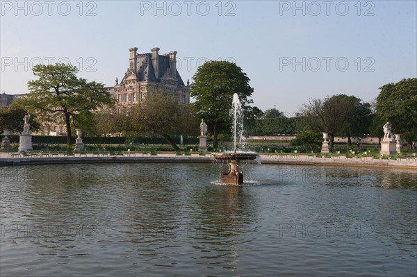 France, Region Ile de France, Paris, 1er arrondissement, jardin des Tuileries, bassin, fontaine