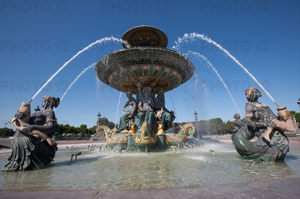 France, Region Ile de France, Paris 8e arrondissement, place de la Concorde, fontaines,