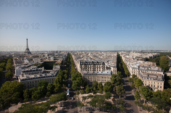 France, Region Ile de France, Paris 8e arrondissement, place Charles de Gaulle, place de l'Etoile, au sommet de l'Arc de Triomphe, panorama,