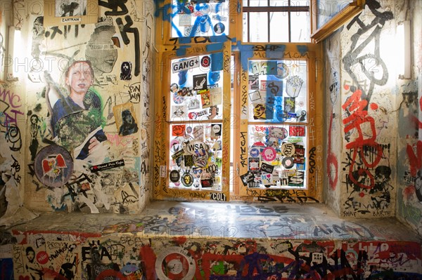 Allemagne, Germany, Berlin, Scheunenviertel, quartier des Granges, squatt d'artistes, alternatifs, street art