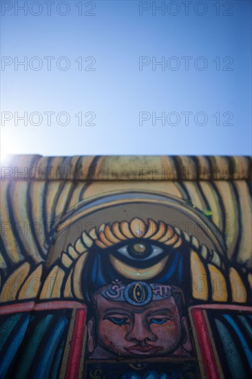 Allemagne (Germany), Berlin, Friedrichshain, immeuble, ancien Berlin Est, East Side Gallery, artistes ayant realise des oeuvres sur le mur,