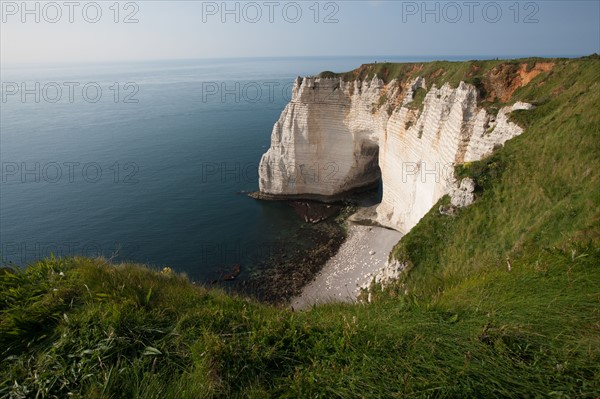 France, region Haute Normandie, Seine Maritime, pays des hautes falaises, Etretat, falaise d'aval, la manneporte
