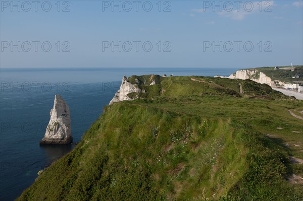 France, region Haute Normandie, Seine Maritime, pays des hautes falaises, Etretat, falaise d'aval,