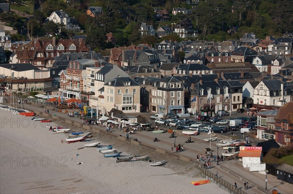 France, region Haute Normandie, Seine Maritime, pays des hautes falaises, Etretat, falaise d'aval,