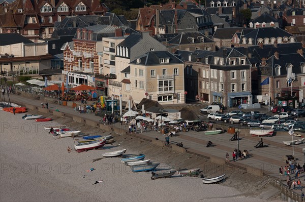 France, region Haute Normandie, Seine Maritime, pays des hautes falaises, Etretat, falaise d'aval,