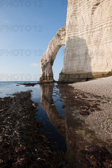 France, region Haute Normandie, Seine Maritime, pays des hautes falaises, Etretat, falaise d'aval,